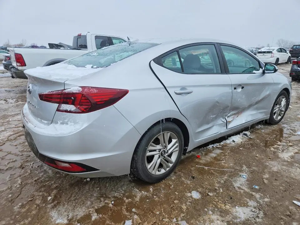 2019 HYUNDAI ELANTRA SEL  