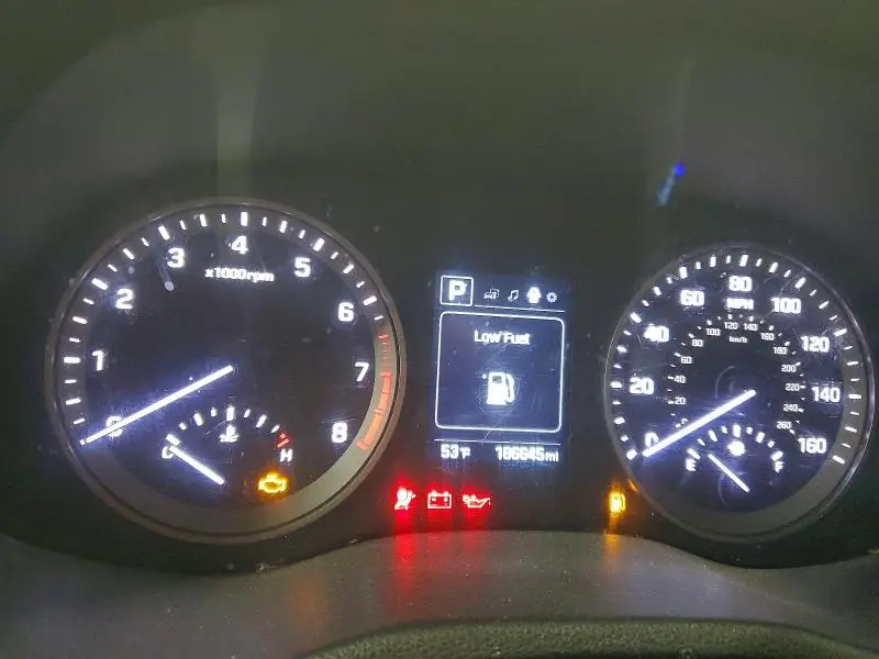 2017 HYUNDAI TUCSON SE  