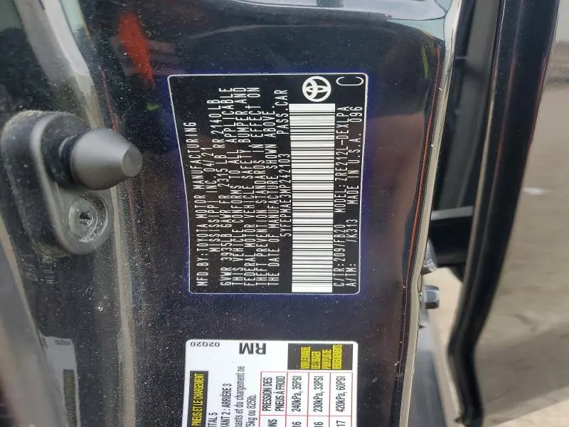 2021 TOYOTA COROLLA LE  