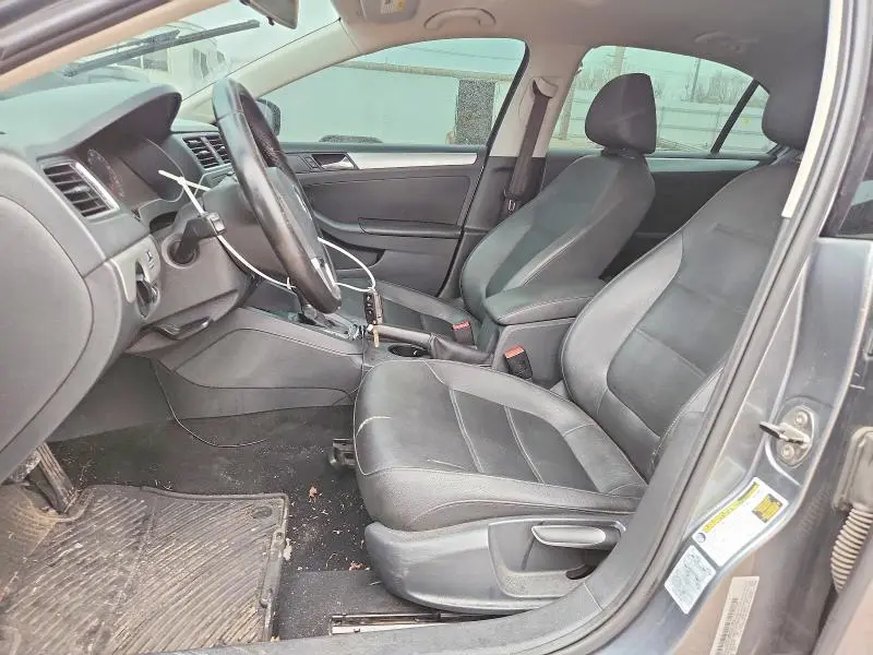 2011 VOLKSWAGEN JETTA TDI  