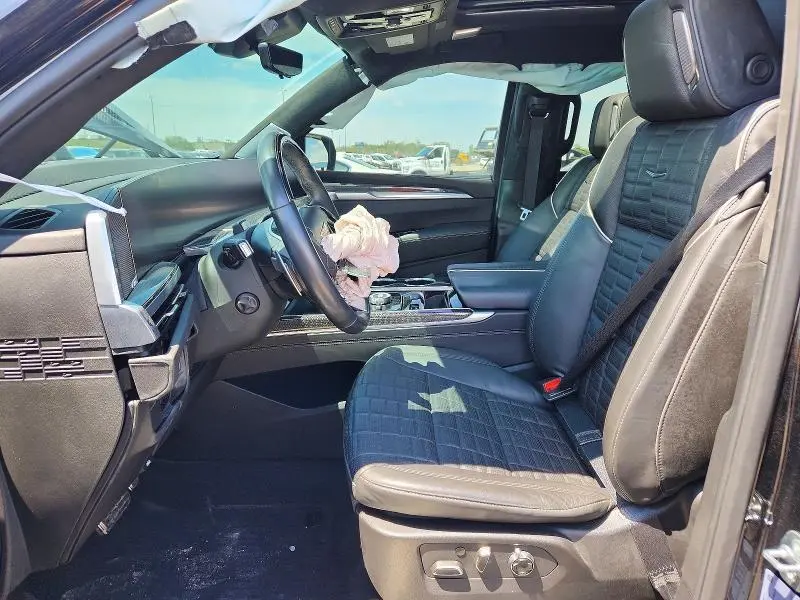 2025 CADILLAC ESCALADE V   