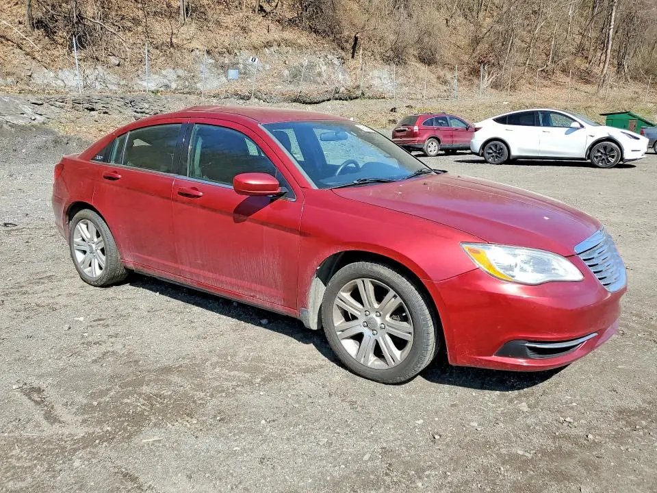2013 CHRYSLER 200 LX  