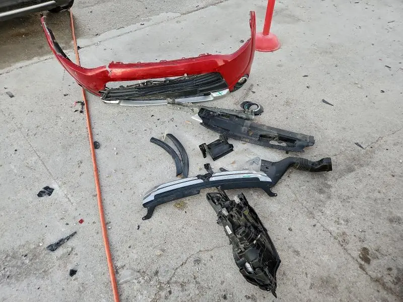 2015 MITSUBISHI OUTLANDER SE  