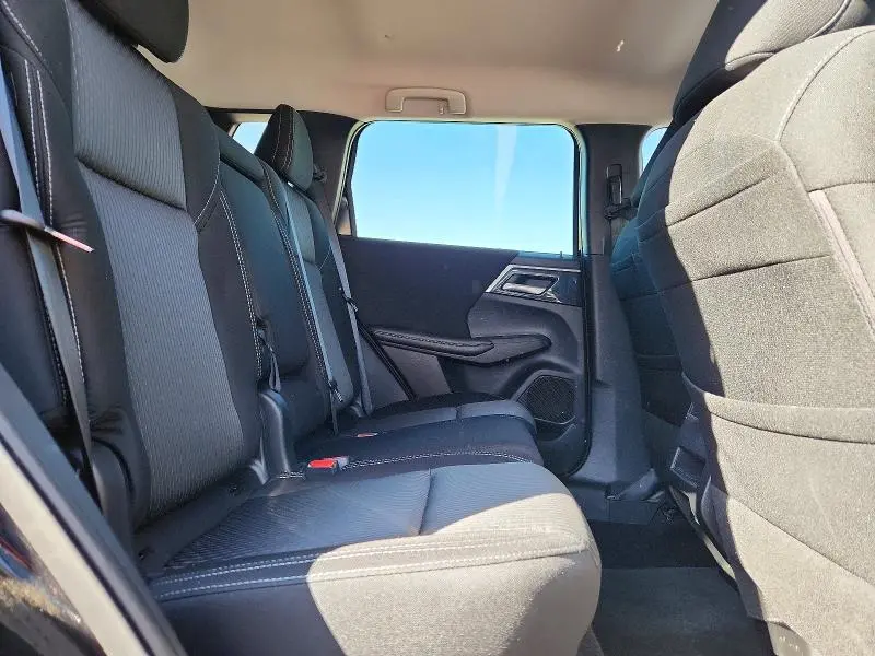 2022 MITSUBISHI OUTLANDER ES  