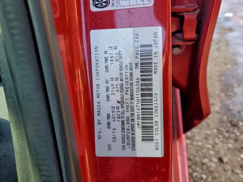 2017 MAZDA 3 TOURING  