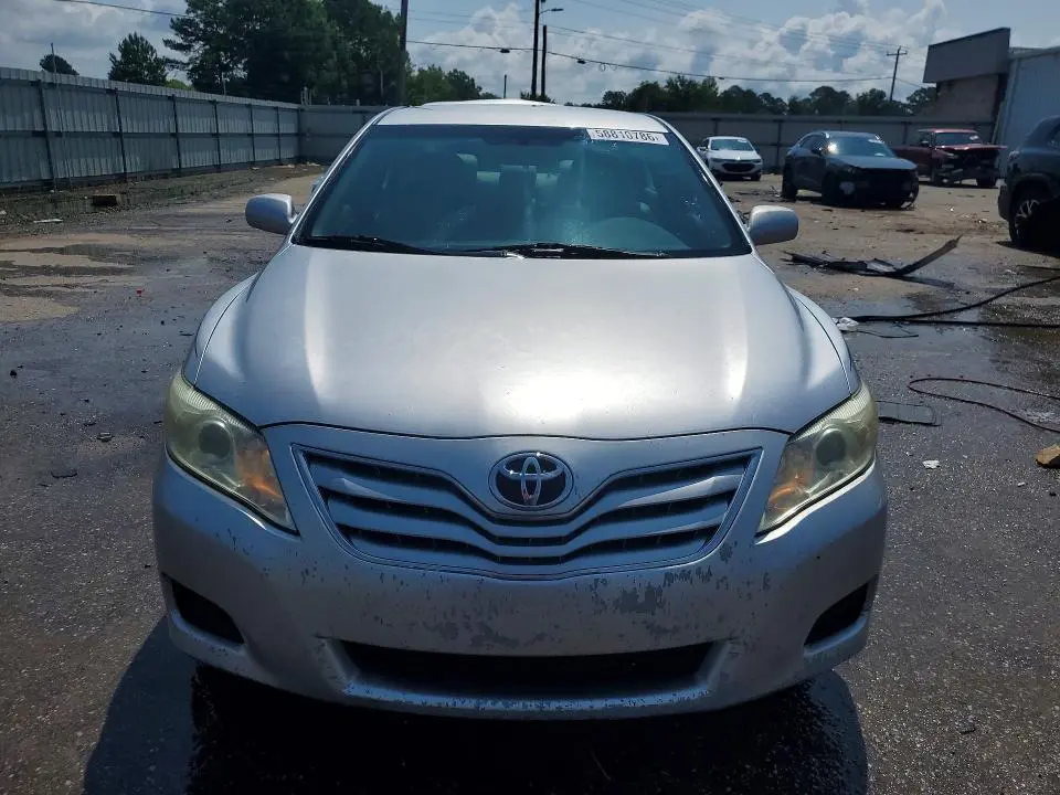 2011 TOYOTA CAMRY LE  