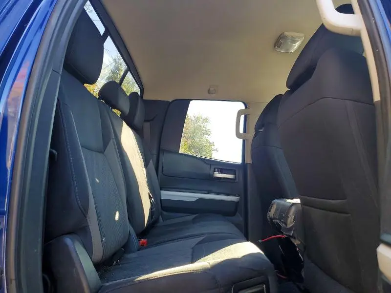 2015 TOYOTA TUNDRA SR5  