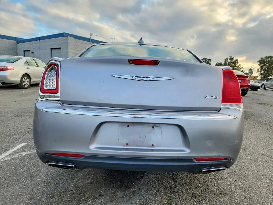 2015 CHRYSLER 300 LIMITED  