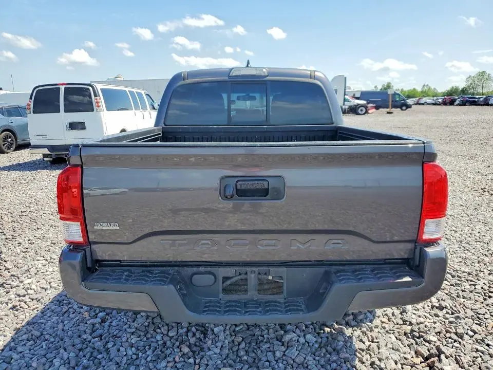 2016 TOYOTA TACOMA SR  