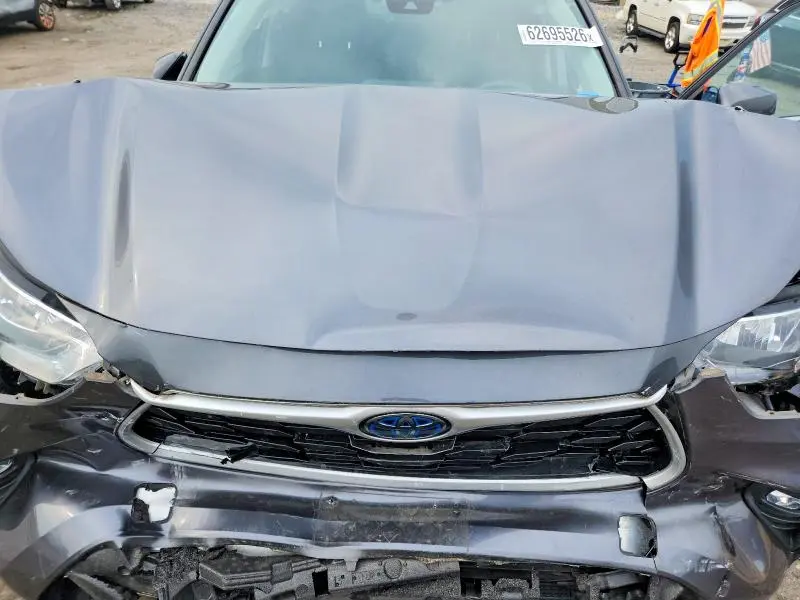 2020 TOYOTA HIGHLANDER HYBRID XLE  