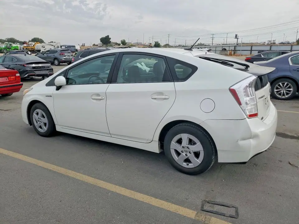 2010 TOYOTA PRIUS II  