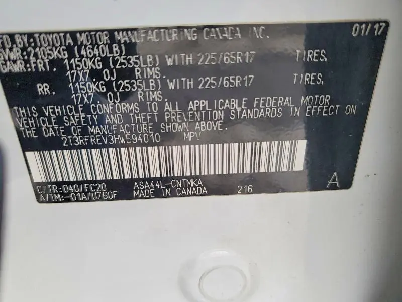 2017 TOYOTA RAV4 XLE  