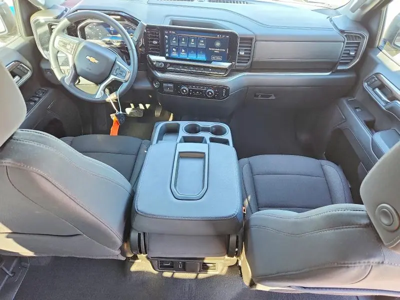 2024 CHEVROLET SILVERADO C1500 LT  