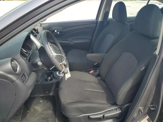 2019 NISSAN VERSA S