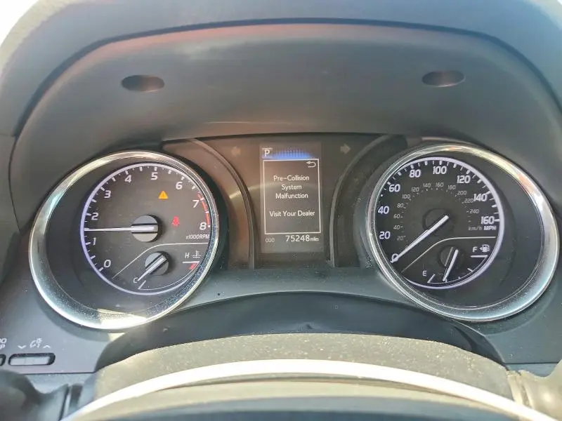 2019 TOYOTA CAMRY LE  