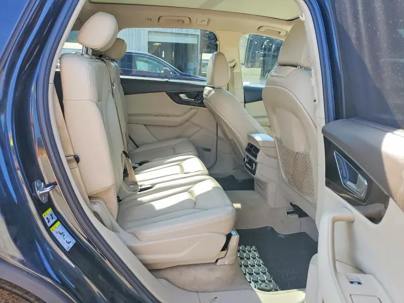 2017 AUDI Q7 PRESTIGE  