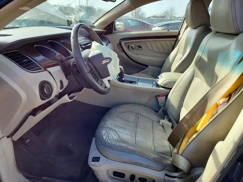 2011 FORD TAURUS LIMITED  