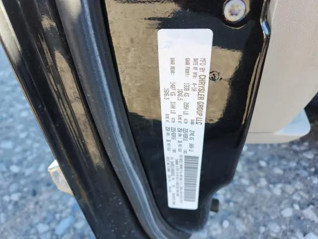 2010 CHRYSLER TOWN & COUNTRY TOURING  