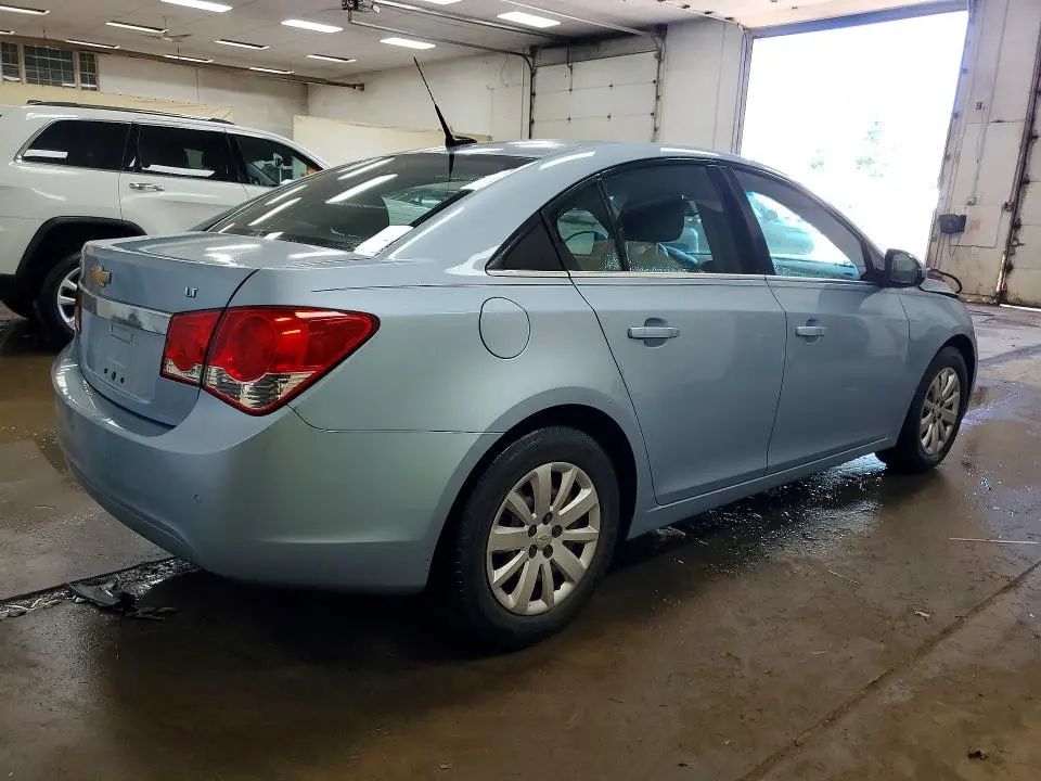 2011 CHEVROLET CRUZE LT  