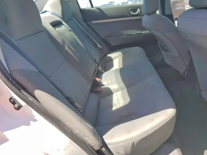 2011 MITSUBISHI GALANT FE  