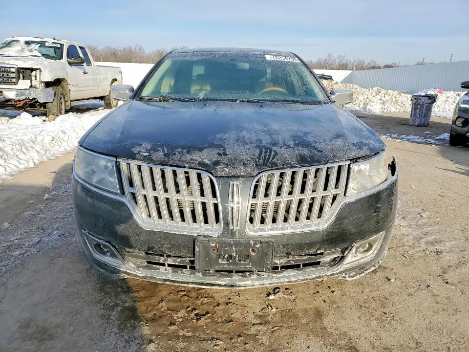 2010 LINCOLN MKZ   