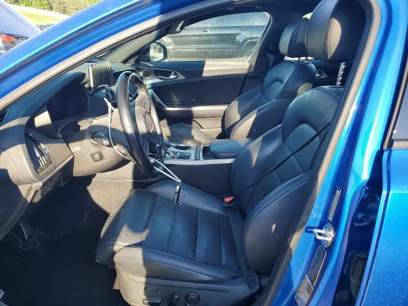 2019 KIA STINGER GT2  