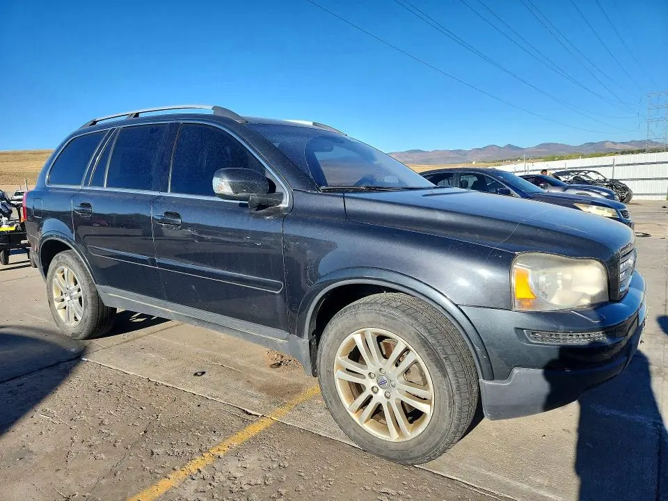 2010 VOLVO XC90 3.2  