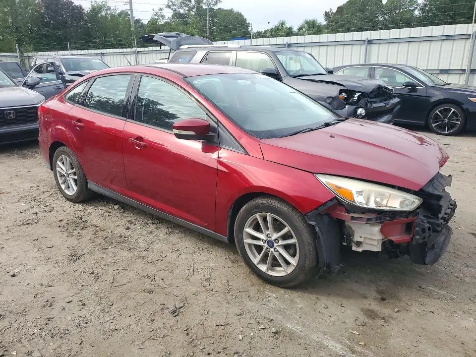 2017 FORD FOCUS SE  