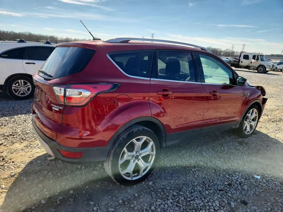 2017 FORD ESCAPE TITANIUM  