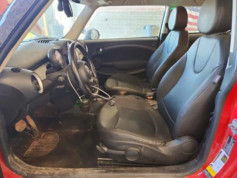 2013 MINI COOPER BASE  