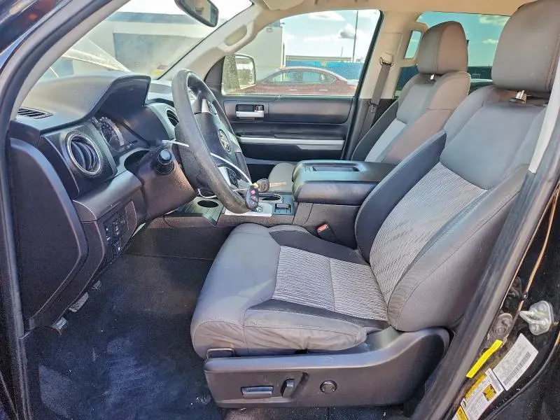 2016 TOYOTA TUNDRA CREWMAX SR5  