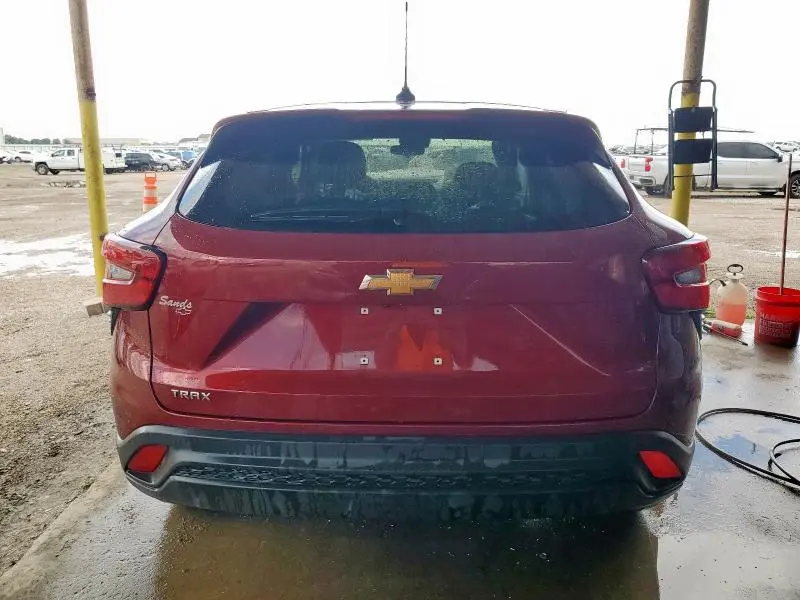 2025 CHEVROLET TRAX LS  