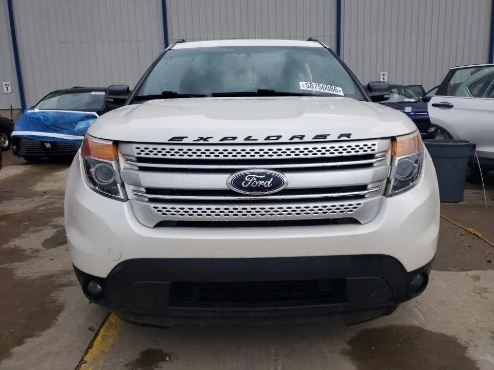 2015 FORD EXPLORER XLT  