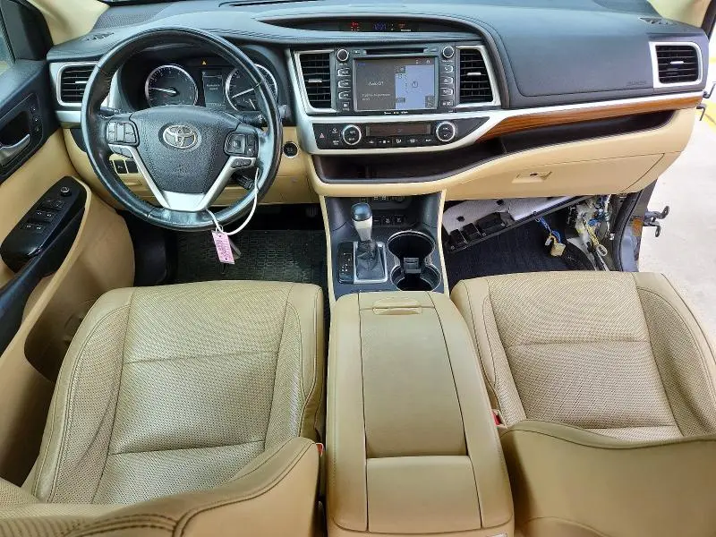 2017 TOYOTA HIGHLANDER LIMITED PLATINUM  
