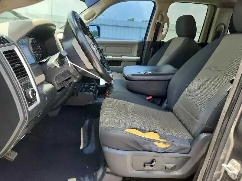 2012 DODGE RAM 1500 SLT  