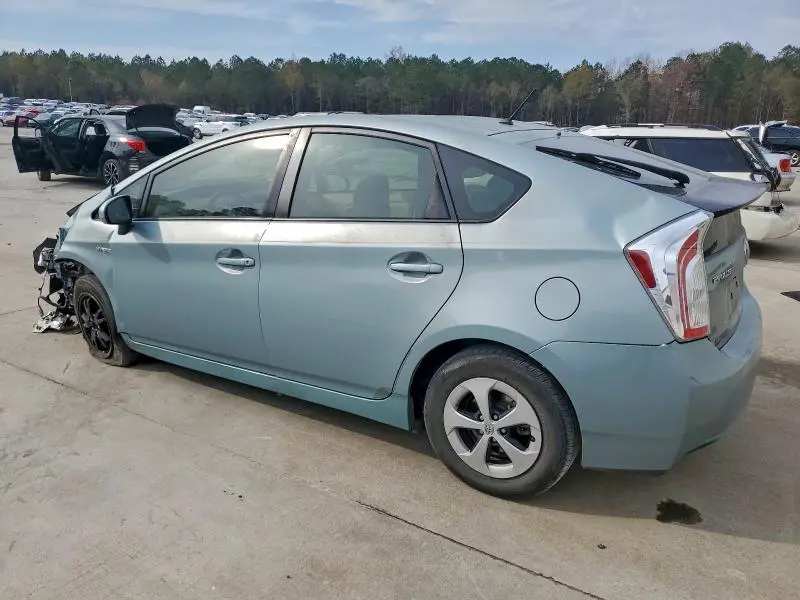 2015 TOYOTA PRIUS   