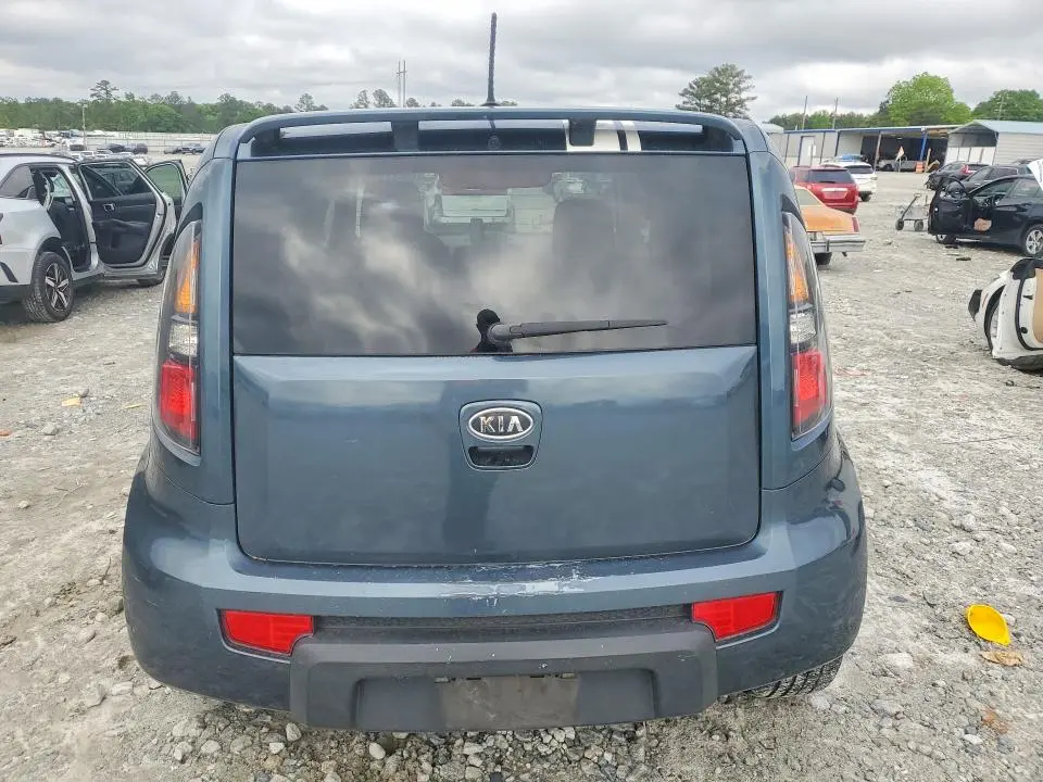 2010 KIA SOUL +  