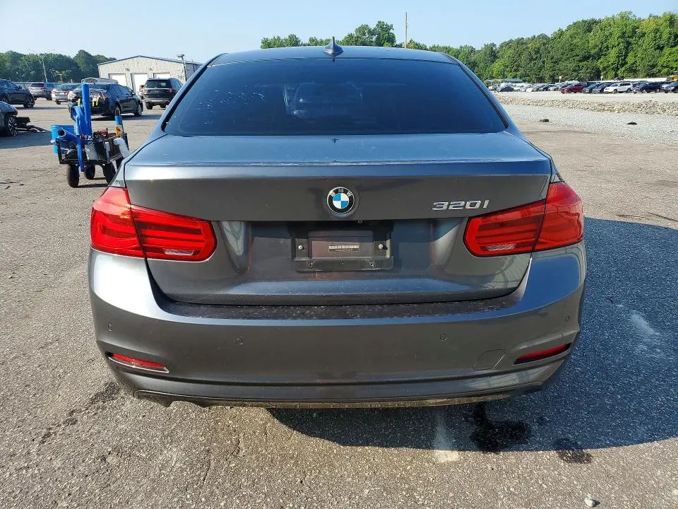 2017 BMW 320 I  