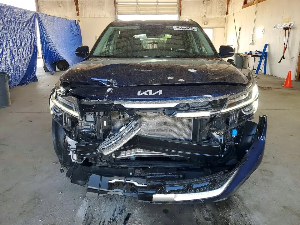 2025 KIA SELTOS EX  