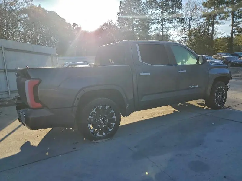 2024 TOYOTA TUNDRA CREWMAX LIMITED  