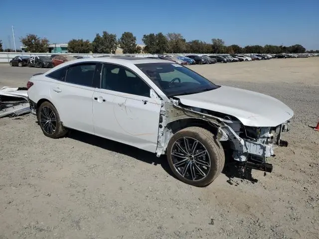 2020 TOYOTA AVALON TOURING  