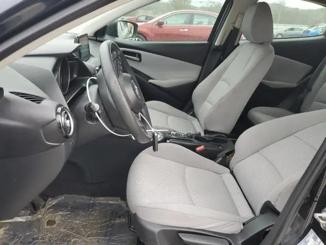 2020 TOYOTA YARIS L  