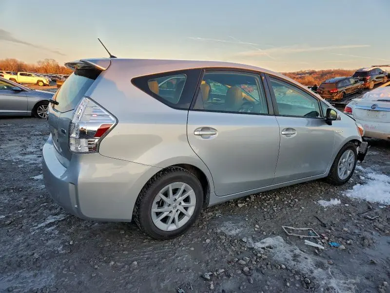 2012 TOYOTA PRIUS V   
