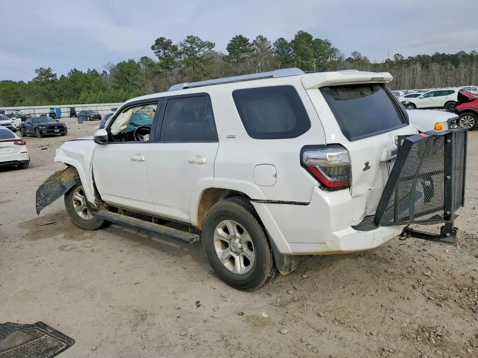 2015 TOYOTA 4RUNNER SR5  