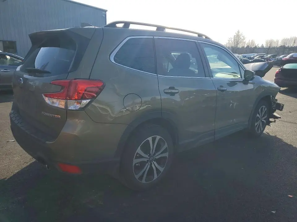 2022 SUBARU FORESTER LIMITED  