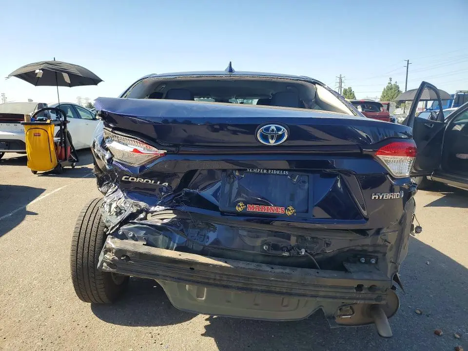 2021 TOYOTA COROLLA LE  