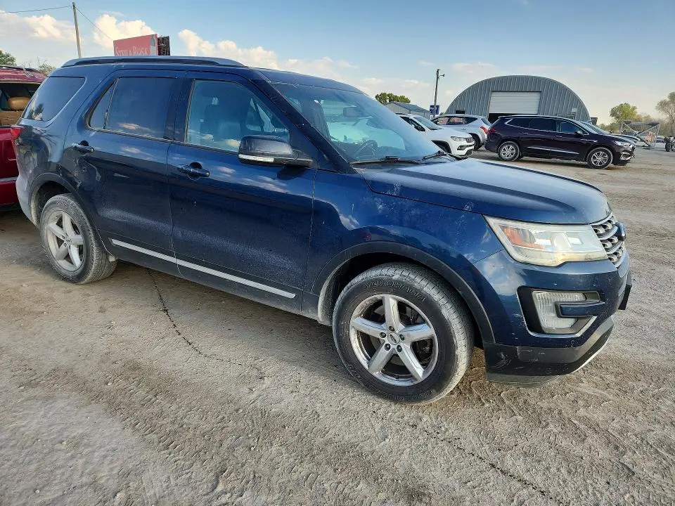 2016 FORD EXPLORER XLT  