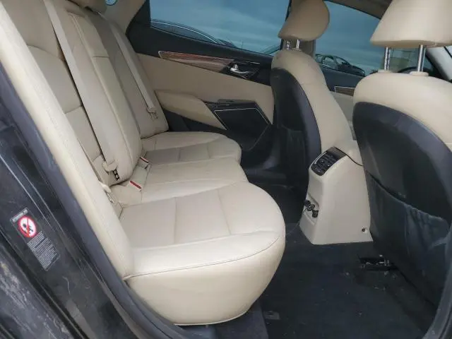 2017 KIA CADENZA PREMIUM  