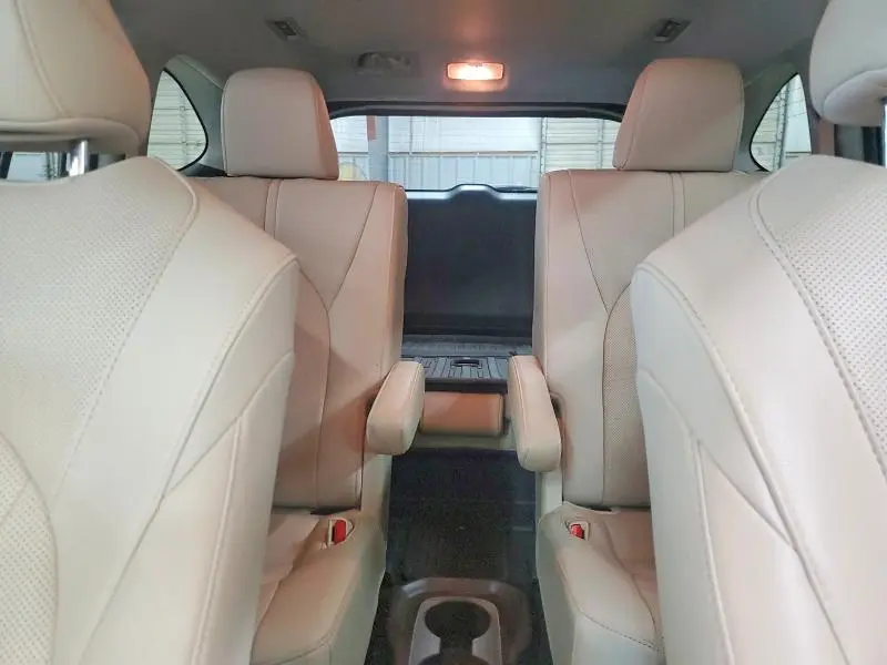 2020 TOYOTA HIGHLANDER LIMITED  