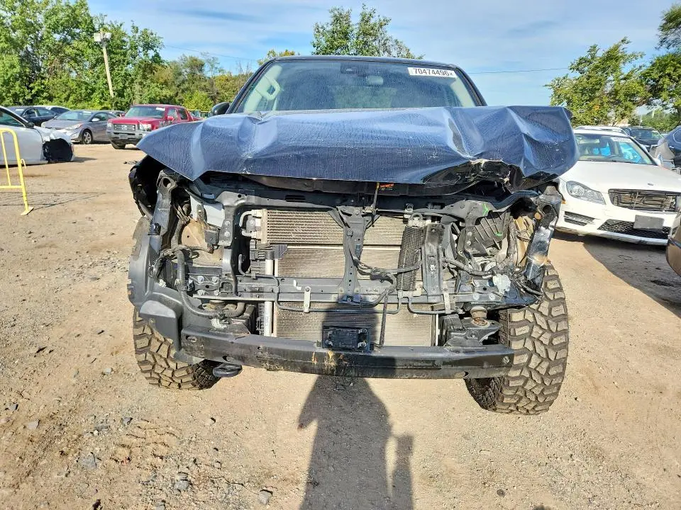 2023 NISSAN FRONTIER S  